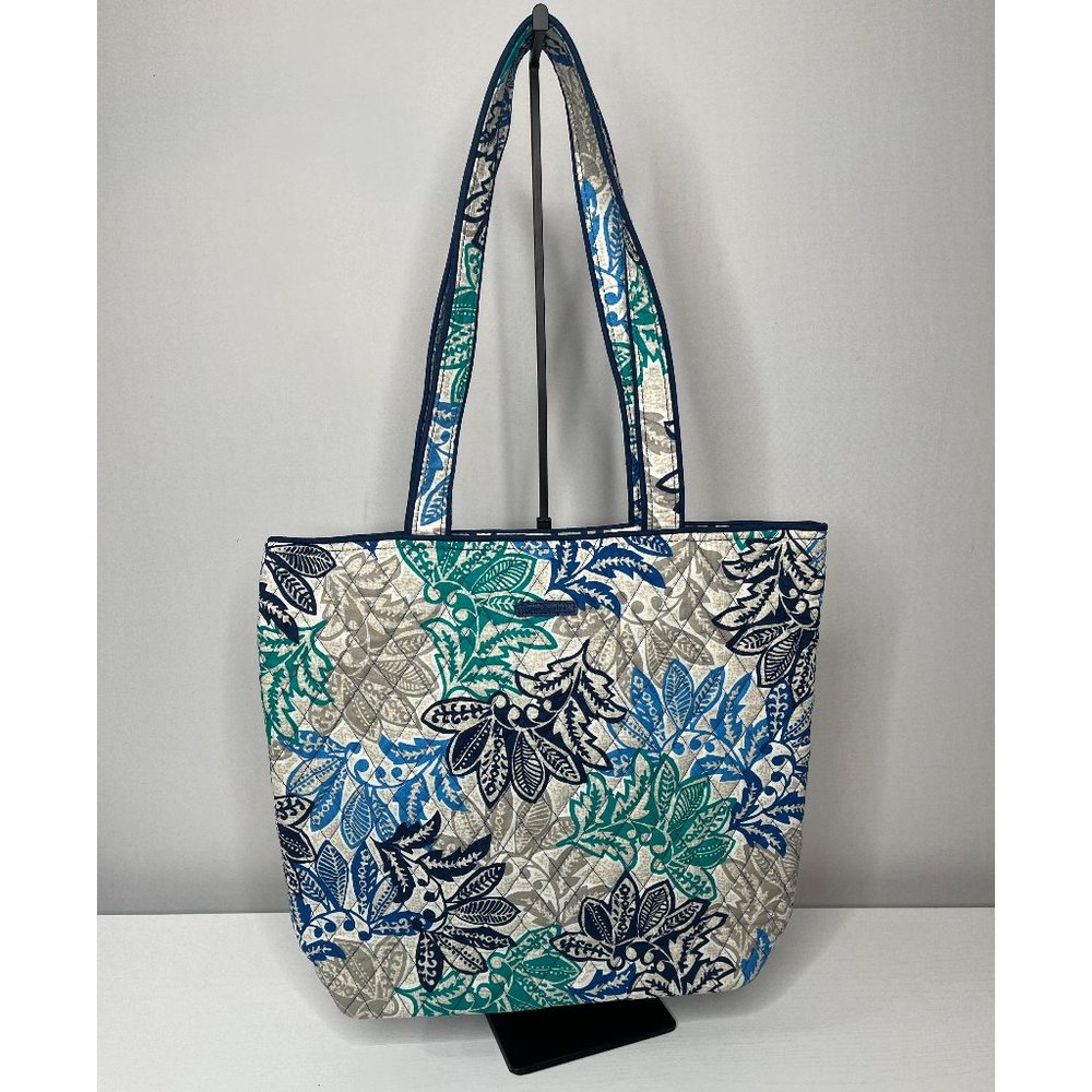 EUC Vera Bradley Tote Santiago